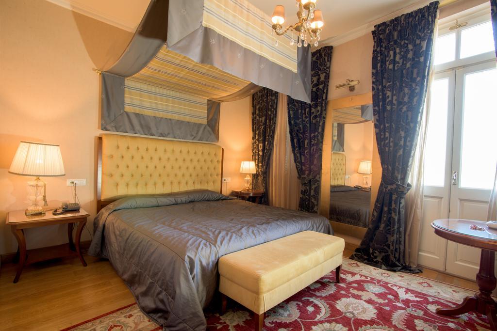 Grande Bretagne - Nafplio Hotel ภายนอก รูปภาพ