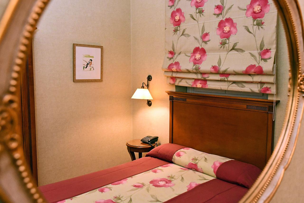 Grande Bretagne - Nafplio Hotel ภายนอก รูปภาพ