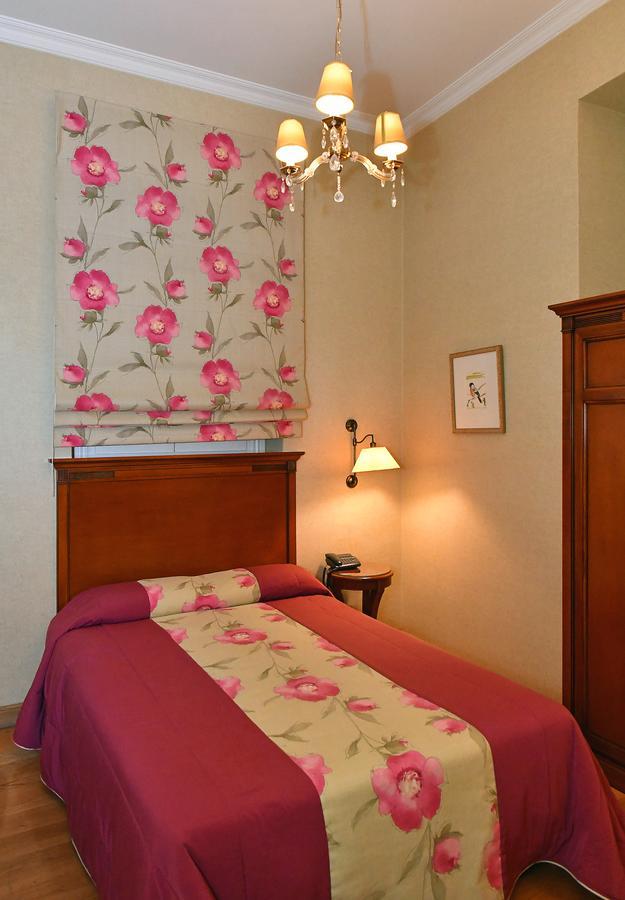 Grande Bretagne - Nafplio Hotel ภายนอก รูปภาพ