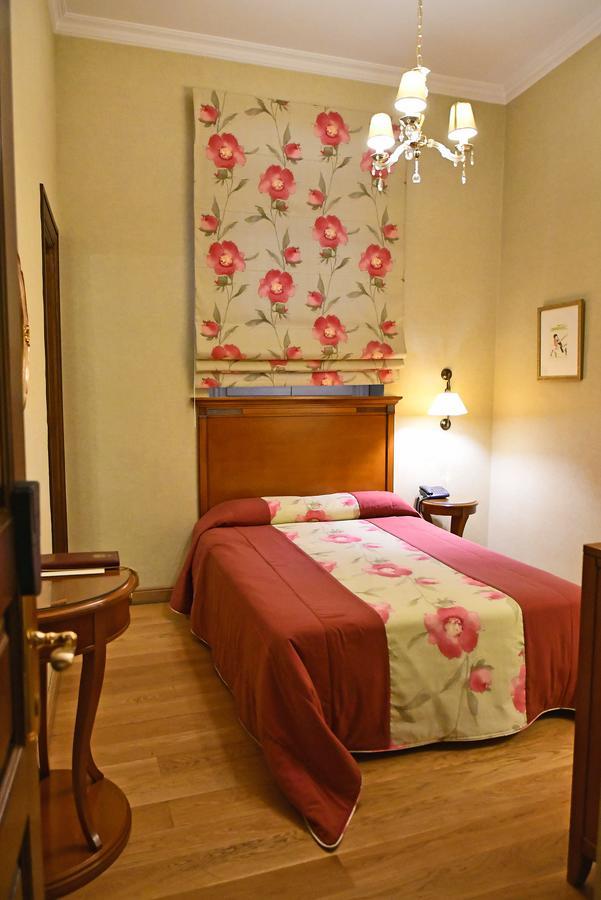 Grande Bretagne - Nafplio Hotel ภายนอก รูปภาพ